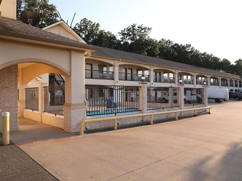 Motel 6 Tyler Bagian luar foto