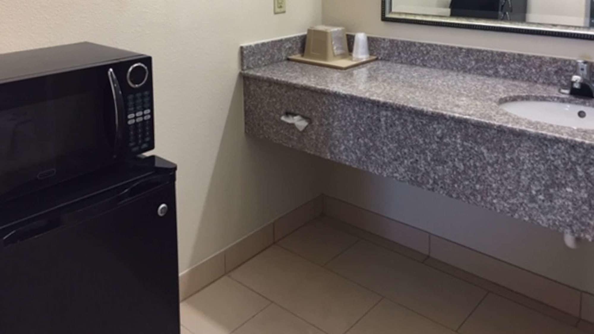 Motel 6 Tyler Bagian luar foto