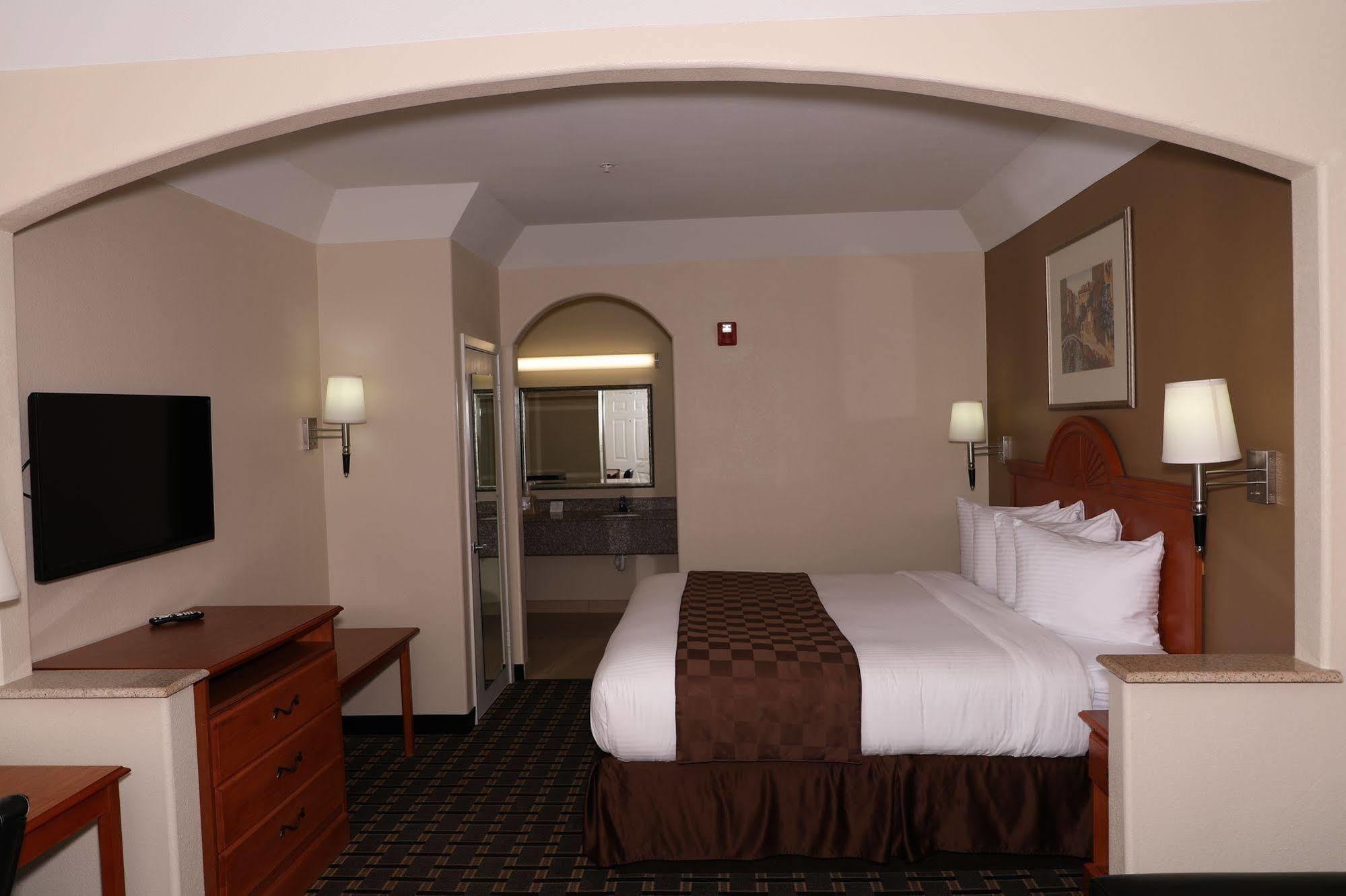 Motel 6 Tyler Bagian luar foto